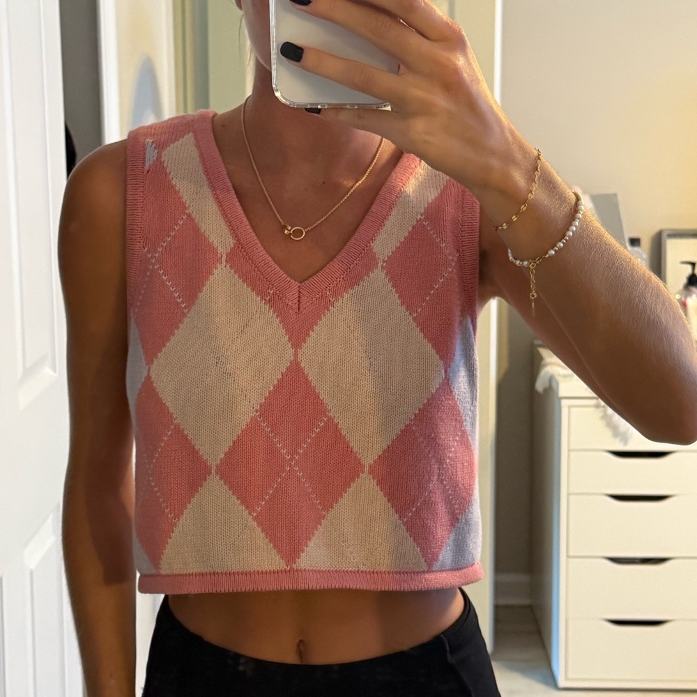 Forever 21 cropped tank sweater worn only one time